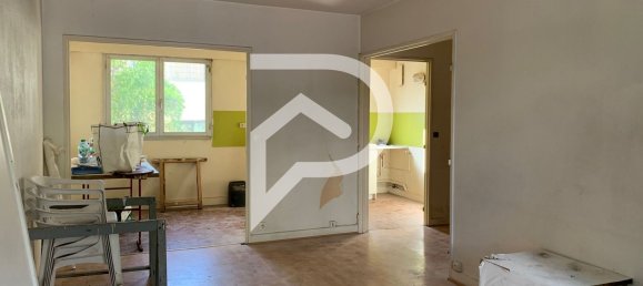 2 bedrooms Apartment in Colombes, France No. 174659 7