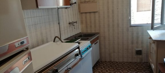 4 bedrooms Apartment in Burgos, Spain No. 104806 5