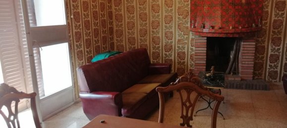 4 bedrooms Apartment in Burgos, Spain No. 104806 3