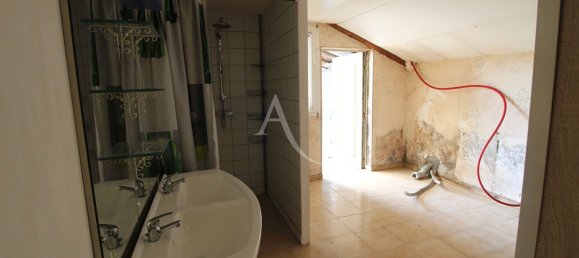 2 Schlafzimmer Haus in Luzille, France, Nr. 251061 6