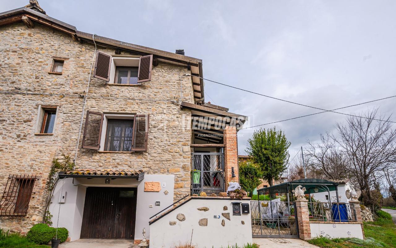 Квартира с 3 комнатами в Кастельветро ди Модена, Италия № 81812