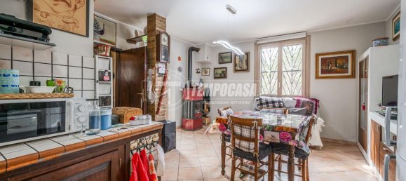 Квартира с 3 комнатами в Кастельветро ди Модена, Италия № 81812 8