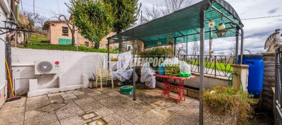 Квартира с 3 комнатами в Кастельветро ди Модена, Италия № 81812 27