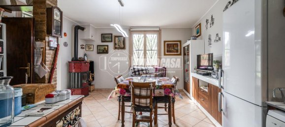 Квартира с 3 комнатами в Кастельветро ди Модена, Италия № 81812 7