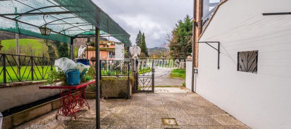 Квартира с 3 комнатами в Кастельветро ди Модена, Италия № 81812 29