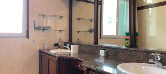 9 bedrooms Commercial property in Vacoas-Phoenix, Mauritius No. 230 4