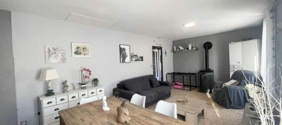 3 bedrooms House in Robion, France No. 197535 3