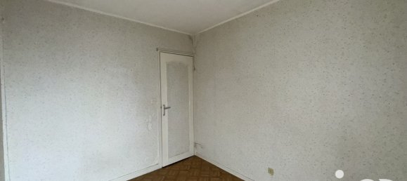 2 bedrooms Apartment in Sin-le-Noble, France No. 216404 12