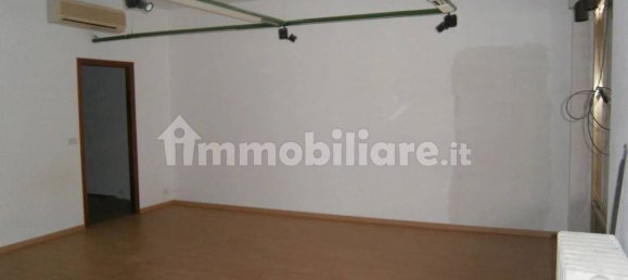 3-salle Propriété commerciale à Castelnuovo Don Bosco, Italy No. 351277 3