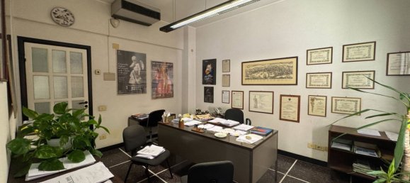 7 rooms Apartment in Savona, Italy No. 267964 5