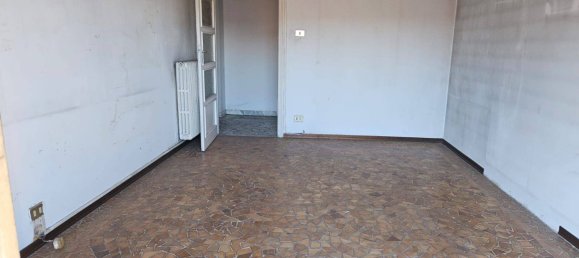 2 bedrooms Apartment in Turin, Italy No. 169523 24