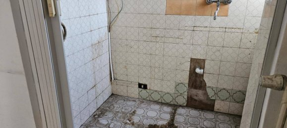 2 bedrooms Apartment in Turin, Italy No. 169523 23