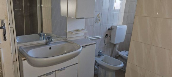 2 bedrooms Apartment in Turin, Italy No. 169523 15