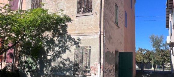 8-salle Maison à Mirandola, Italy No. 146639 30