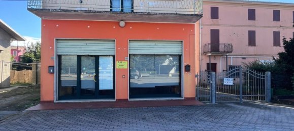 8-salle Maison à Mirandola, Italy No. 146639 19