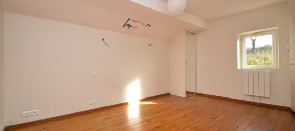 Casa de 2 dormitorios en Chantonnay, France No. 101117 9