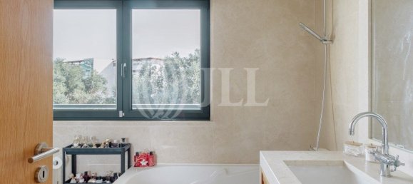 5 غرف نوم منزل ذو طابقين في Lisbon, Portugal رقم 104117 15