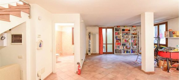 Вилла с 6 комнатами в Ровелласка, Италия № 333711 13