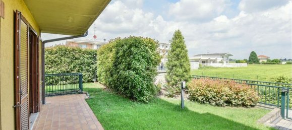 Вилла с 6 комнатами в Ровелласка, Италия № 333711 21