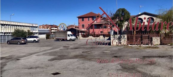 Gewerbliche Immobilie in Bra, Italy 230m², Nr. 210761 12