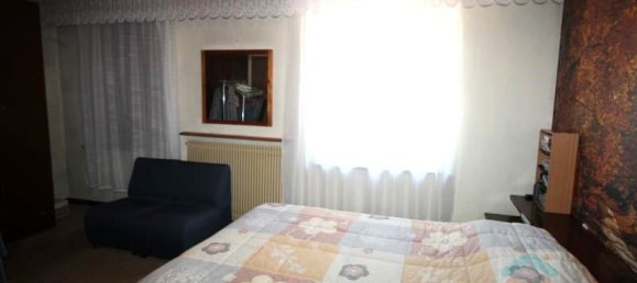 11 rooms House in Udine, Italy No. 23875 24