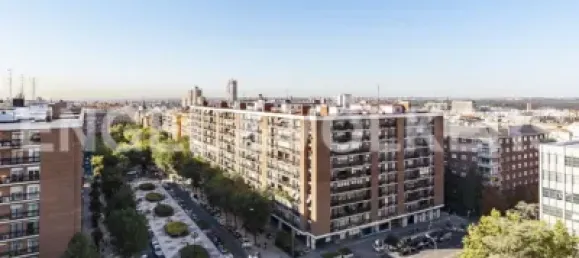 3 bedrooms Penthouse in Madrid, Spain No. 176744 22