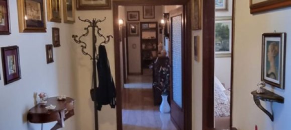 4 bedrooms Apartment in Florence, Italy No. 347898 4