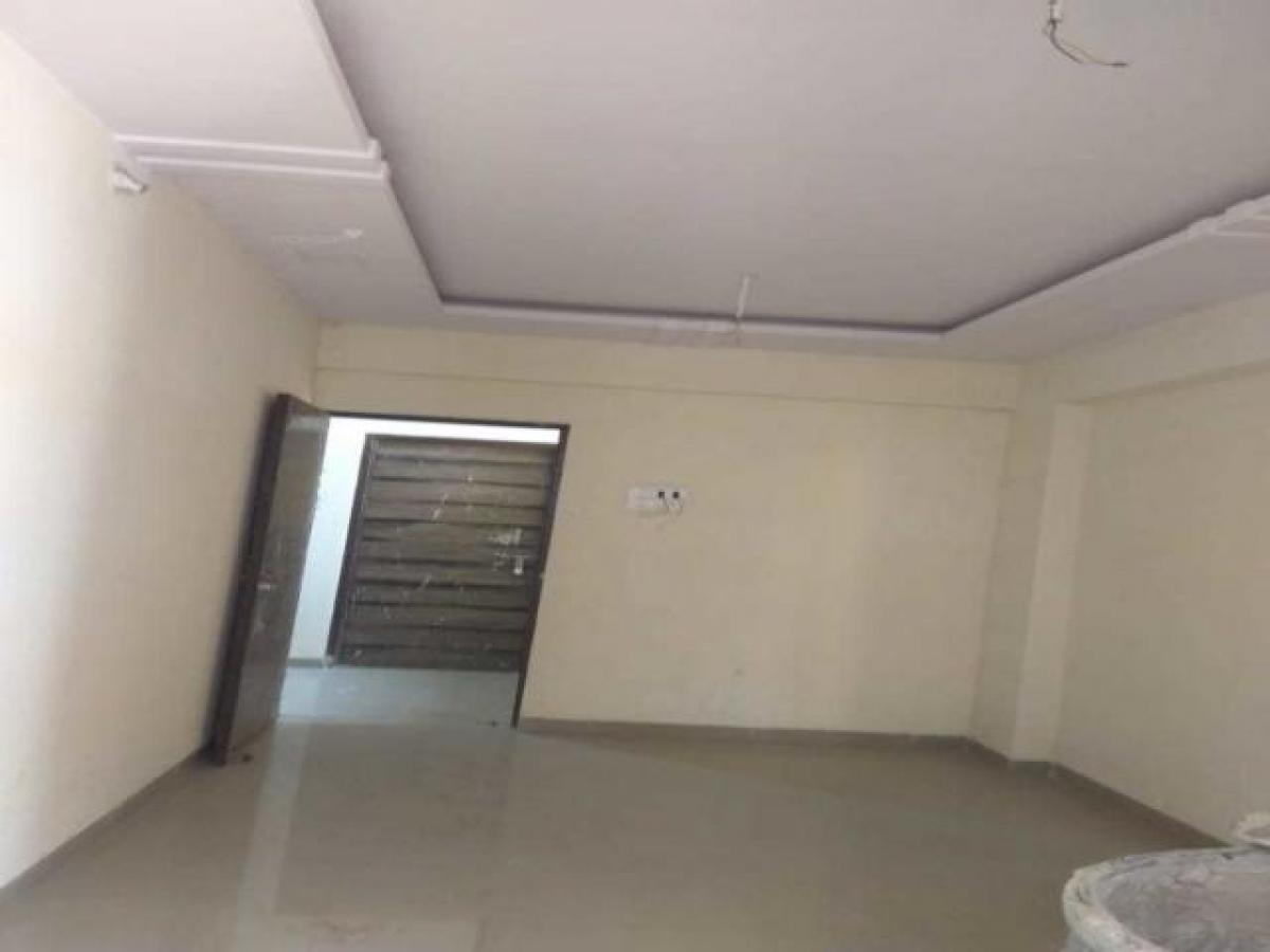 2 bedrooms House in Mumbai, India No. 9359