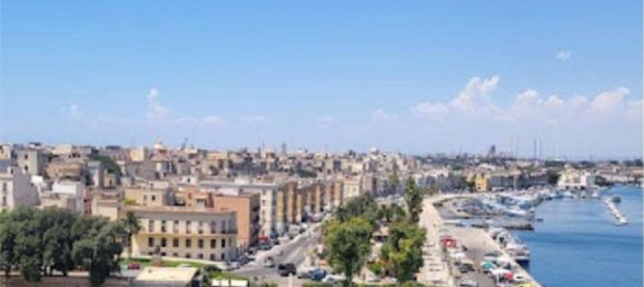 Apartamento de 8 divisões em Novoli, Italy N.º 180978 31