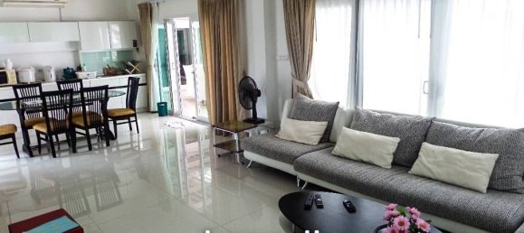 4 bedrooms Villa in Bang Lamung, Thailand No. 16541 2