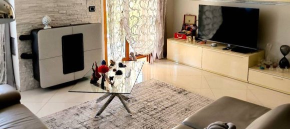 2 chambres Appartement à Montecorvino Rovella, Italy No. 281044 3