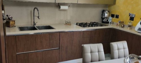 2 chambres Appartement à Montecorvino Rovella, Italy No. 281044 4