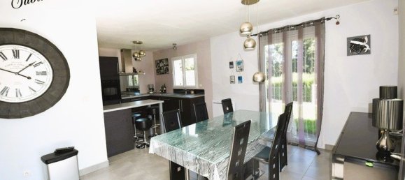 3 bedrooms House in Francheleins, France No. 196010 12