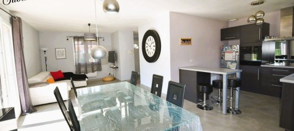 3 bedrooms House in Francheleins, France No. 196010 14