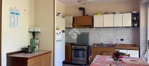 Apartamento de 2 dormitorios en Valdilana, Italy No. 174432 11