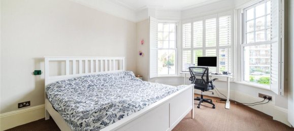 2 bedrooms Apartment in London, United Kingdom No. 12179 4