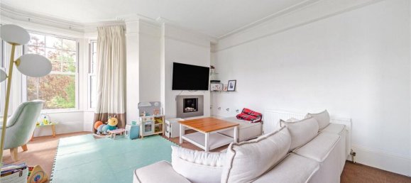 2 bedrooms Apartment in London, United Kingdom No. 12179 14