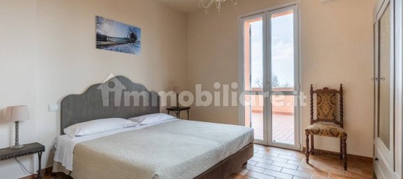 5 rooms Building in Valsamoggia, Italy No. 201121 4