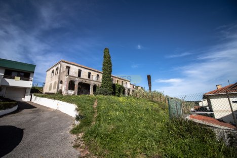 568m² Building in Figueira da Foz, Portugal No. 144019