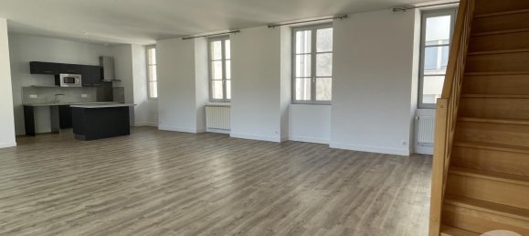 4 Schlafzimmer Doppelhaus in Chateauroux, France, Nr. 96842 6