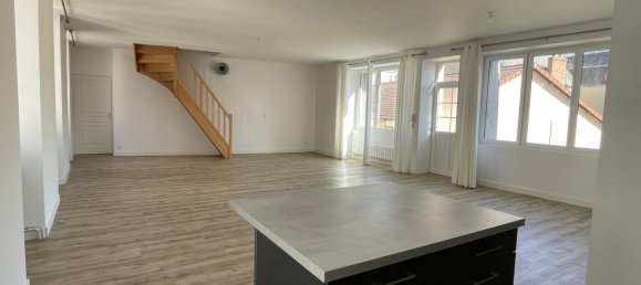 4 Schlafzimmer Doppelhaus in Chateauroux, France, Nr. 96842 5