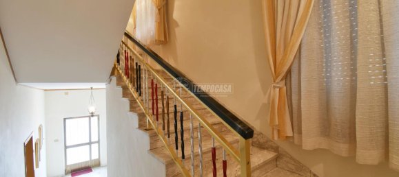 8-salle Maison à Monte Urano, Italy No. 72995 21