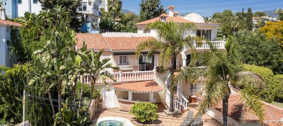 5 bedrooms Villa in Marbella, Spain No. 38886 8