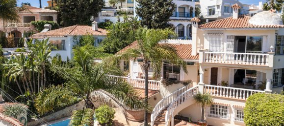 5 bedrooms Villa in Marbella, Spain No. 38886 9