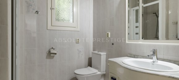 5 bedrooms Villa in Marbella, Spain No. 38886 33