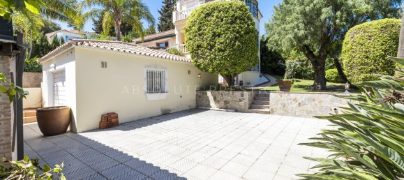 5 bedrooms Villa in Marbella, Spain No. 38886 24