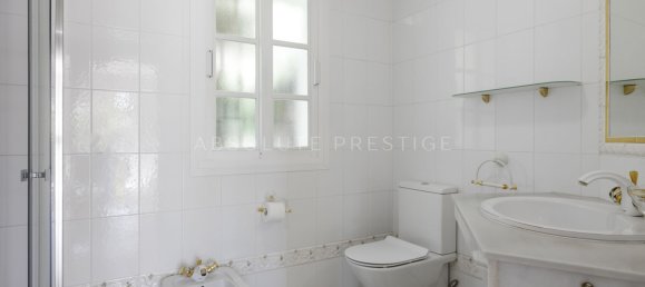 5 bedrooms Villa in Marbella, Spain No. 38886 29