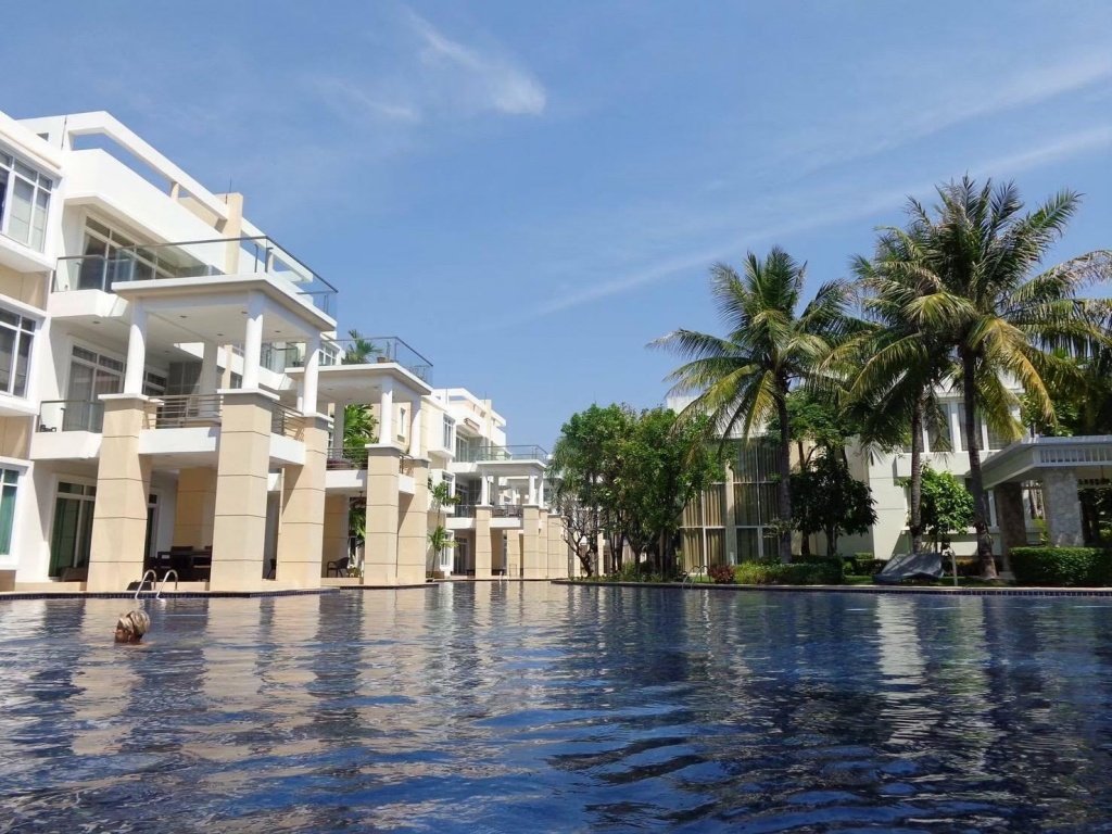 2 bedrooms Condo in Cha-am, Thailand No. 7767
