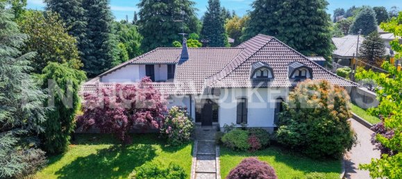 4 Schlafzimmer Villa in Cardano al Campo, Italy, Nr. 127859 2
