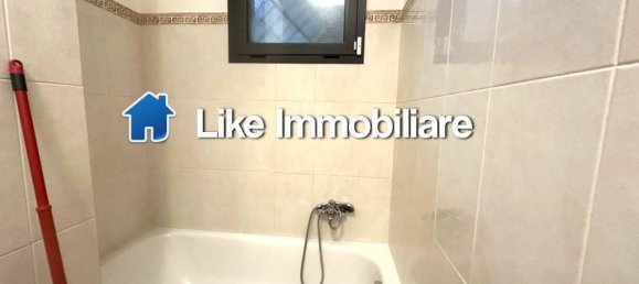 4 rooms Apartment in Castelfranco Emilia, Italy No. 33179 10